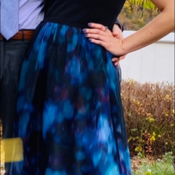 Aiden mattox ball gown - Picture 7 of 8